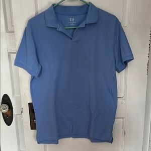 GAP Blue Polo Shirt size S in excellent condition line dried only